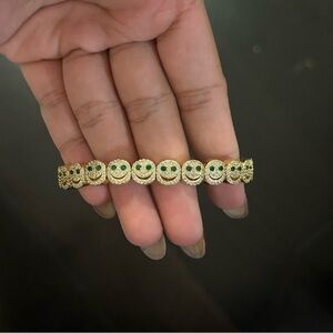 Lisa Gozlan Happy face bracelet